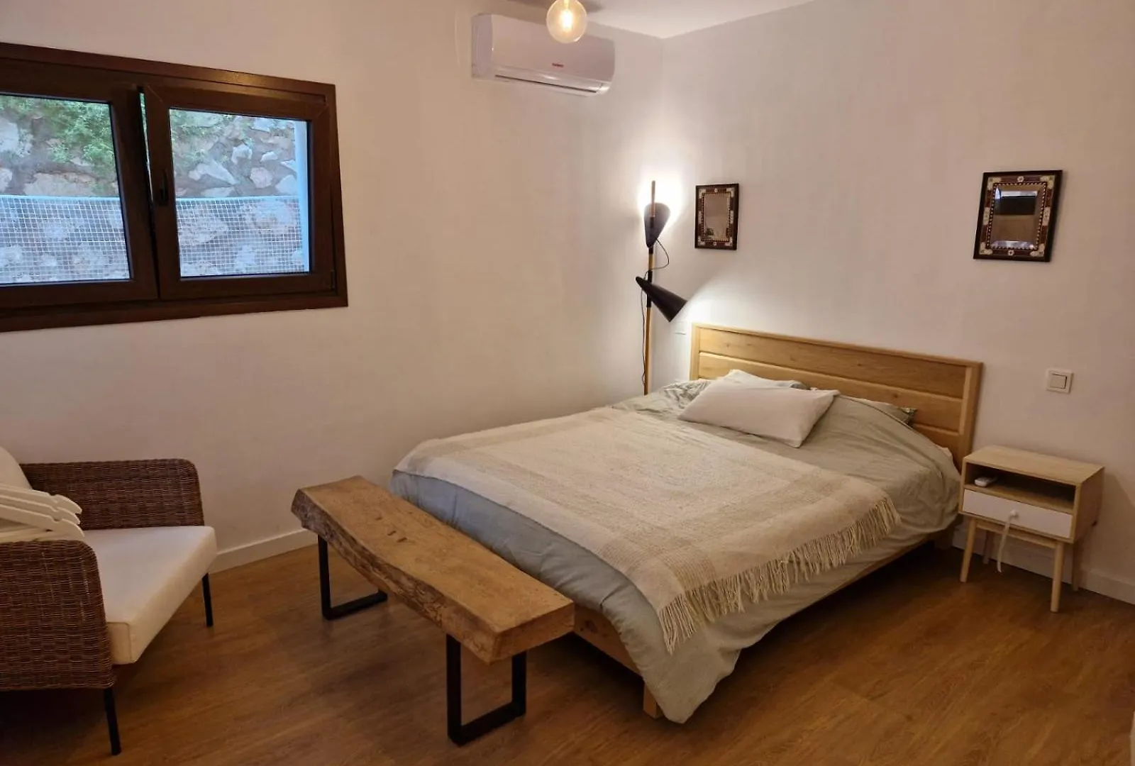 Habitacion Doble Con Bano Grande Privado En Piso Compartido Малага