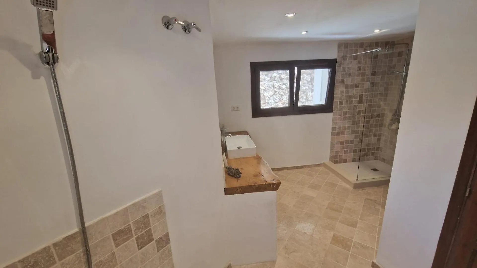 Habitacion Doble Con Bano Grande Privado En Piso Compartido Málaga Lejlighed